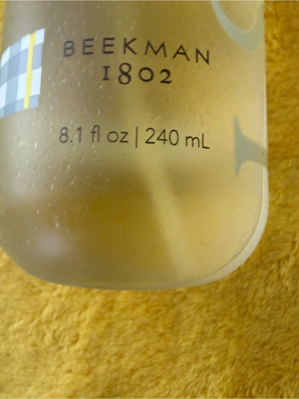 Beekman 1802 Milk Shake Facial Toner Mist - White & Cream Accents - Picture 2 of 3